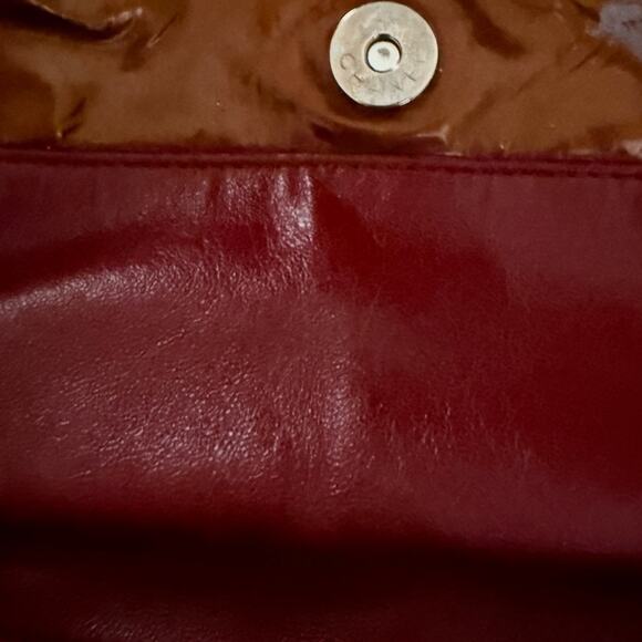 Chanel Bon Bon glossy metallic Bronze Patent Leather tote Vintage 2008 - Picture 13 of 16